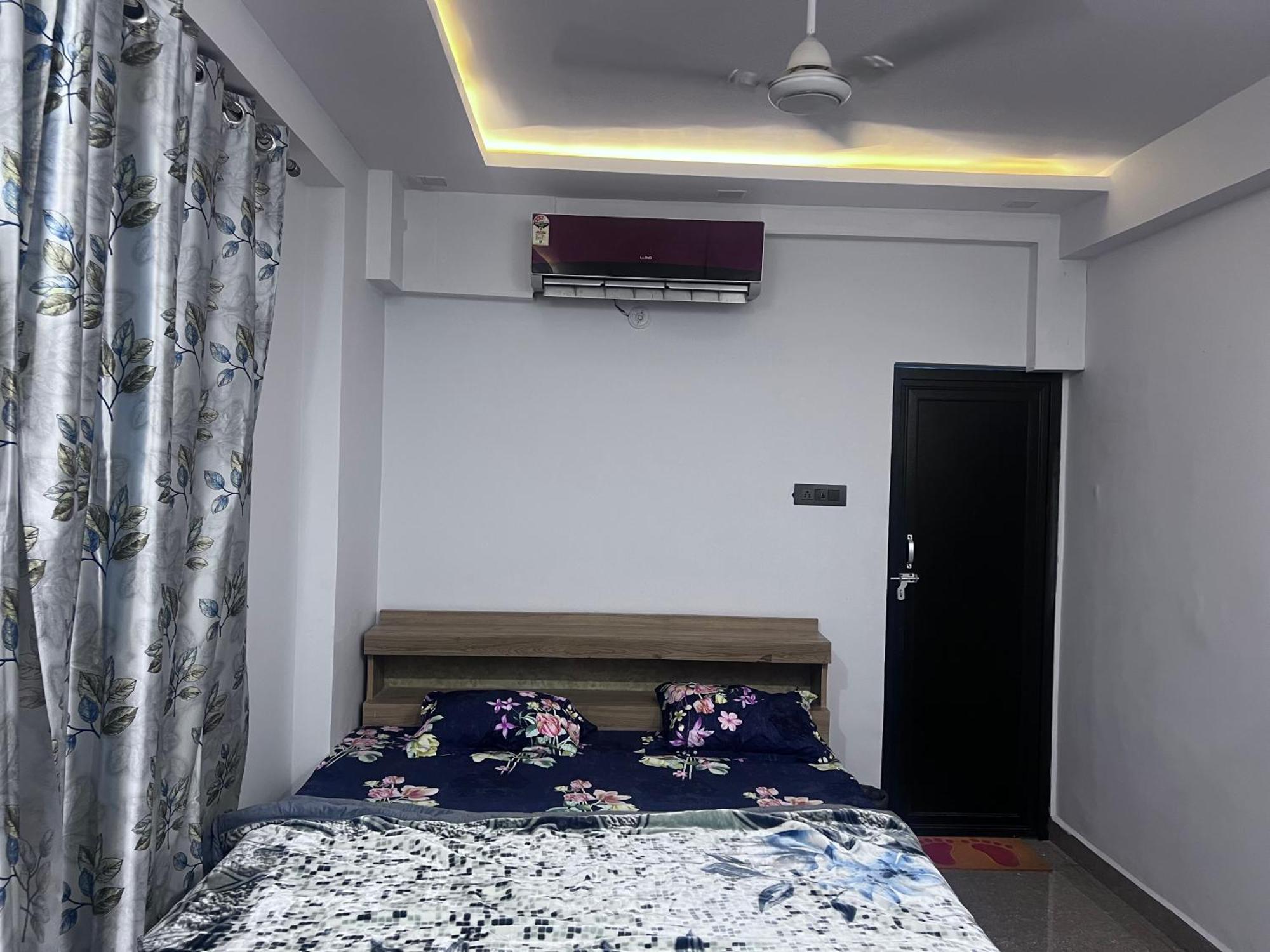 J K Apartment Prayagraj Ngoại thất bức ảnh