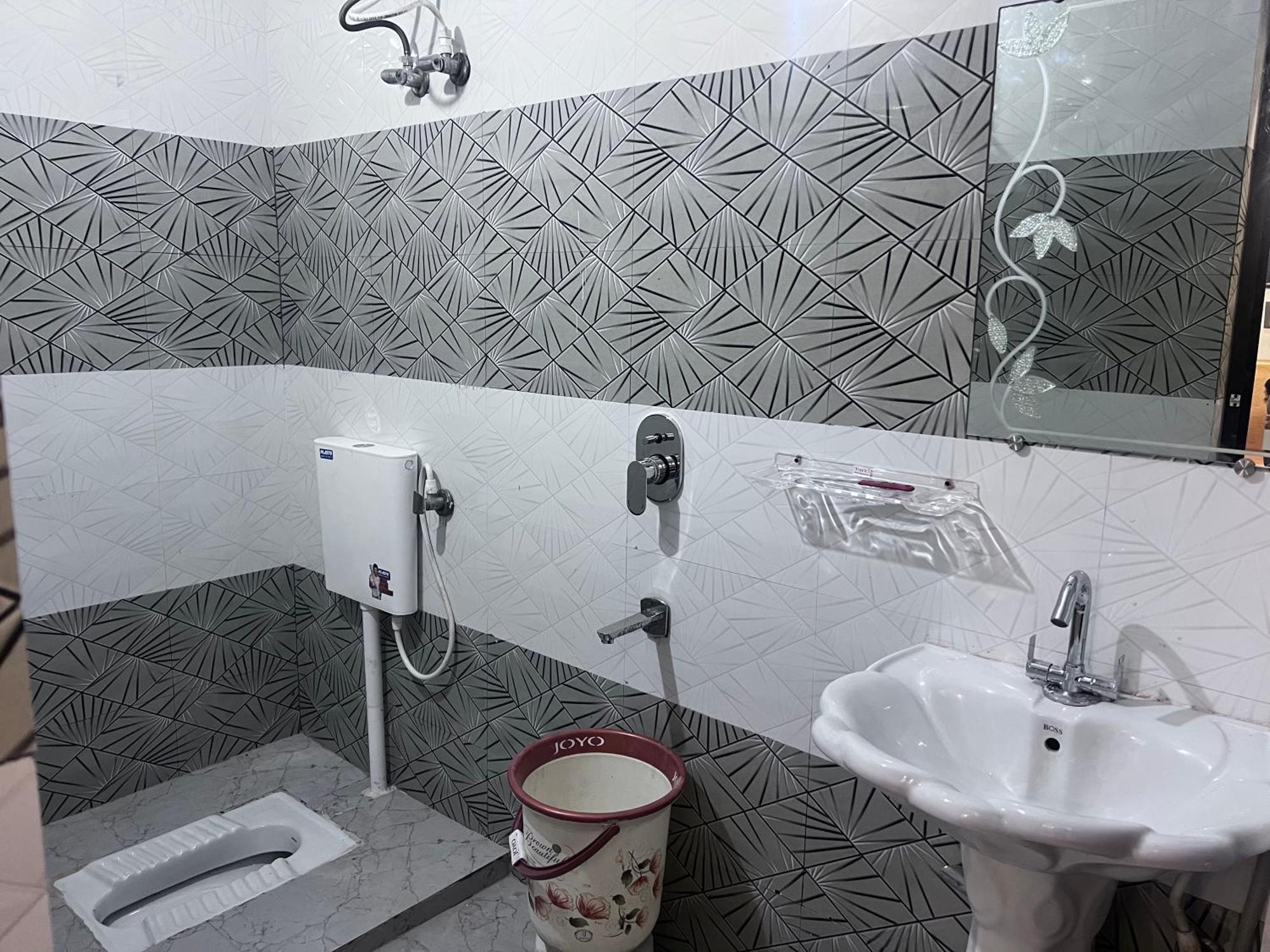 J K Apartment Prayagraj Ngoại thất bức ảnh