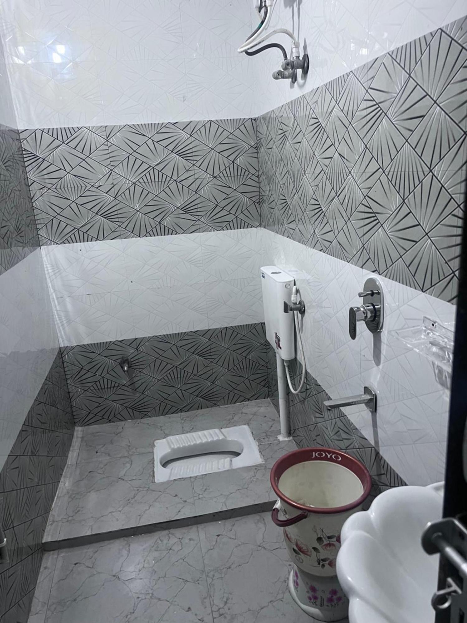 J K Apartment Prayagraj Ngoại thất bức ảnh